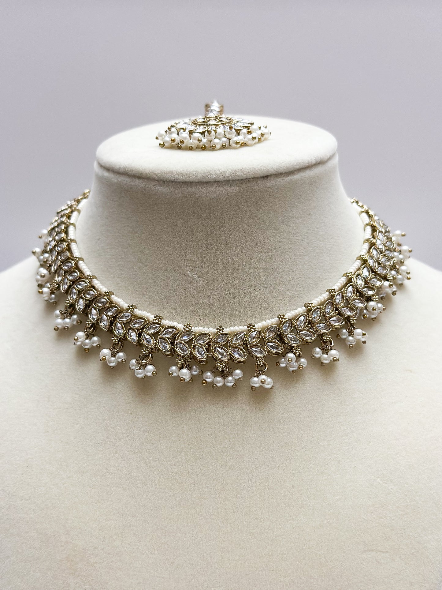 Saira Polki Necklace Set (Includes Earrings & Tikka)