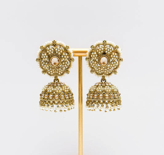 Aiza Jhumki Earrings