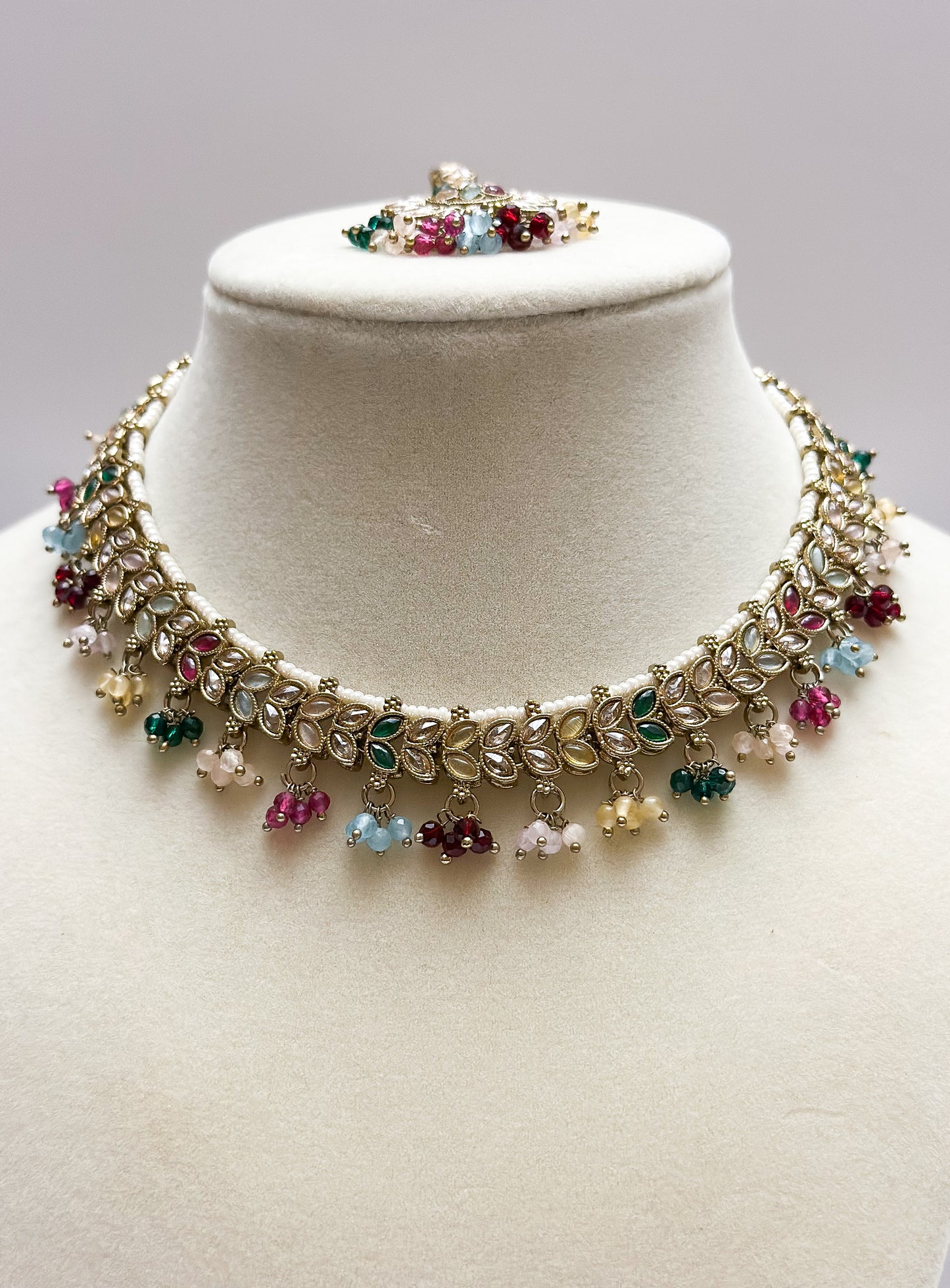 Saira Polki Necklace Set (Includes Earrings & Tikka)