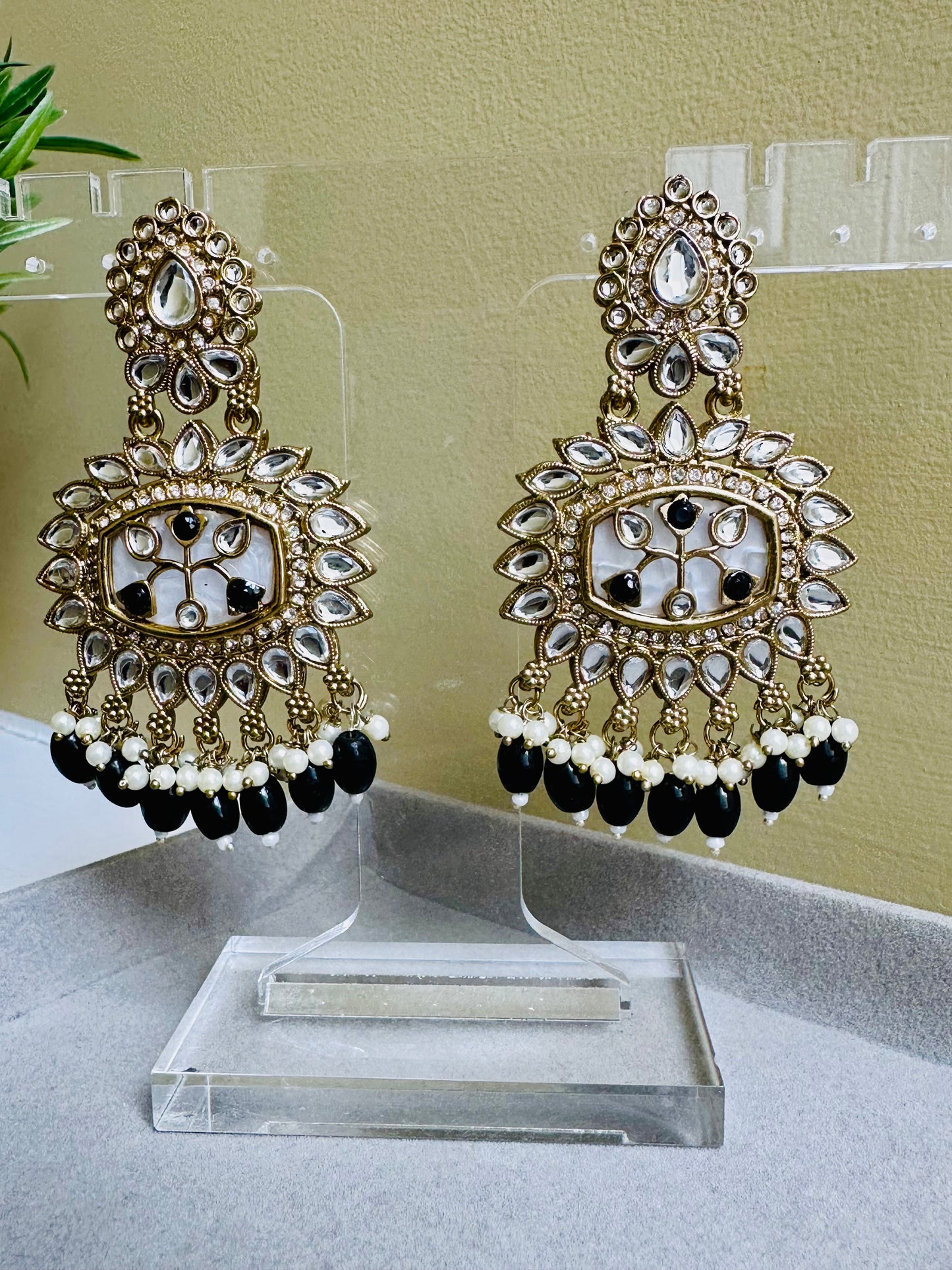 Maya Kundan Earrings